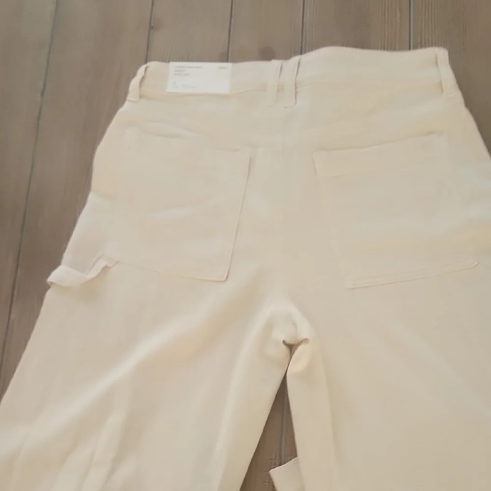American Eagle Outfitters Off-White Stretch Super High-rise Baggy Wide Leg Pants - Picture 5 of 5
